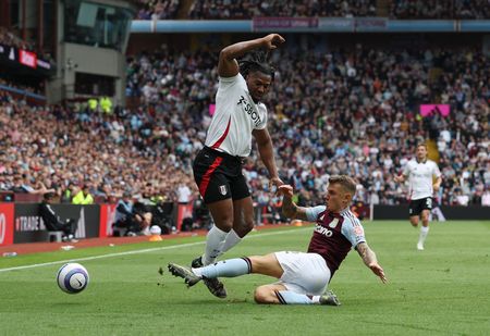 tagreuters.com2025binary_LYNXMPEL420DT-VIEWIMAGE