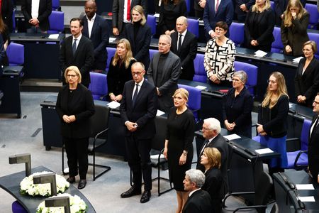 tagreuters.com2025binary_LYNXMPEL4716N-VIEWIMAGE