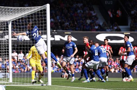 tagreuters.com2025binary_LYNXMPEL4909Z-VIEWIMAGE