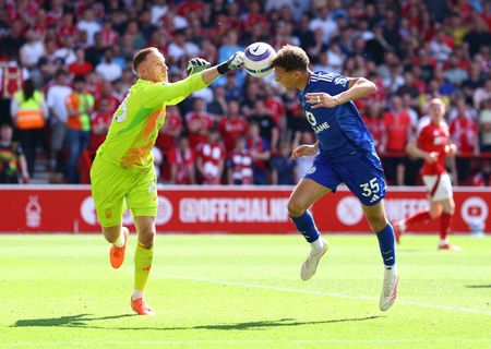 tagreuters.com2025binary_LYNXMPEL4A0BF-VIEWIMAGE