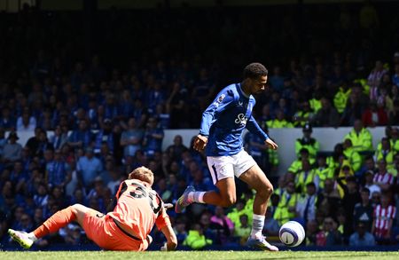 tagreuters.com2025binary_LYNXMPEL4H0JV-VIEWIMAGE