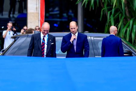 tagreuters.com2025binary_LYNXMPEL5704N-VIEWIMAGE