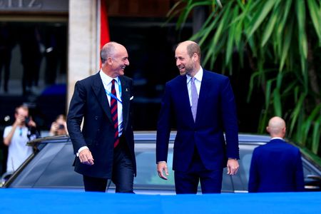 tagreuters.com2025binary_LYNXMPEL5704P-VIEWIMAGE