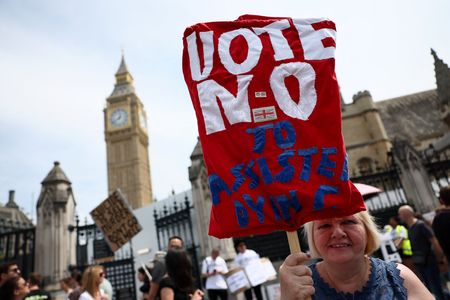 tagreuters.com2025binary_LYNXMPEL5J0JQ-VIEWIMAGE