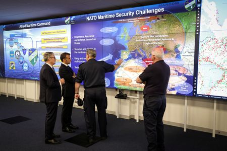 tagreuters.com2025binary_LYNXMPEL690N7-VIEWIMAGE