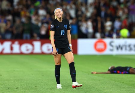 tagreuters.com2025binary_LYNXMPEL6L16Y-VIEWIMAGE