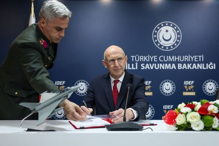 tagreuters.com2025binary_LYNXMPEL6M0FR-VIEWIMAGE