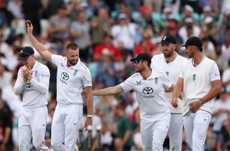 tagreuters.com2025binary_LYNXMPEL701YP-VIEWIMAGE