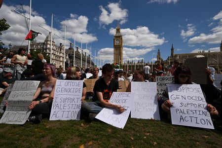 tagreuters.com2025binary_LYNXMPEL7804U-VIEWIMAGE