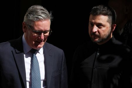 tagreuters.com2025binary_LYNXMPEL7D0EZ-VIEWIMAGE