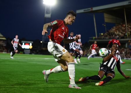 tagreuters.com2025binary_LYNXMPEL7Q11B-VIEWIMAGE