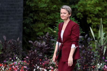 tagreuters.com2025binary_LYNXMPEL840T7-VIEWIMAGE