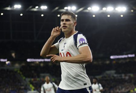 tagreuters.com2025binary_LYNXMPEL9P0FC-VIEWIMAGE