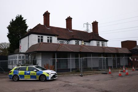 tagreuters.com2025binary_LYNXMPELA50FN-VIEWIMAGE