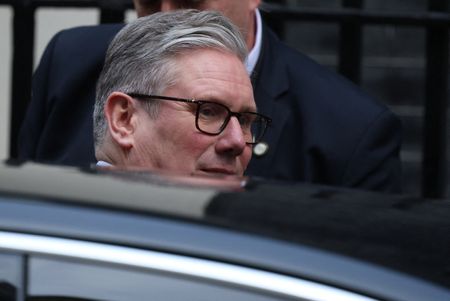 tagreuters.com2025binary_LYNXMPELAB0V0-VIEWIMAGE