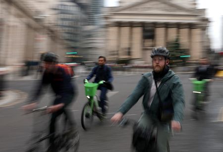 tagreuters.com2025binary_LYNXMPELAR0H0-VIEWIMAGE