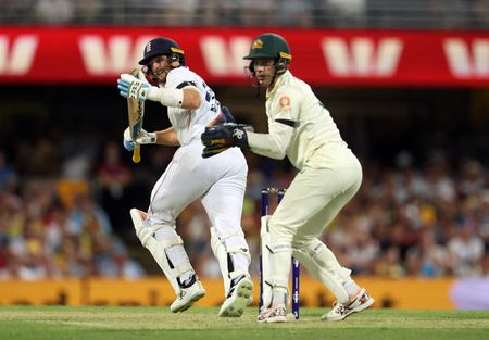 tagreuters.com2025binary_LYNXMPELB30J3-VIEWIMAGE