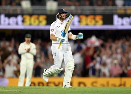 tagreuters.com2025binary_LYNXMPELB30J4-VIEWIMAGE