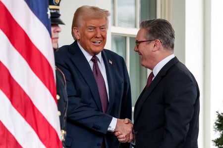 tagreuters.com2025binary_LYNXNPEL1Q0SH-VIEWIMAGE