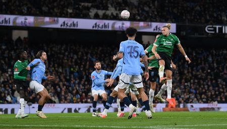 tagreuters.com2025binary_LYNXNPEL2016P-VIEWIMAGE