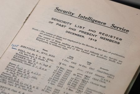 tagreuters.com2025binary_LYNXNPEL302C1-VIEWIMAGE