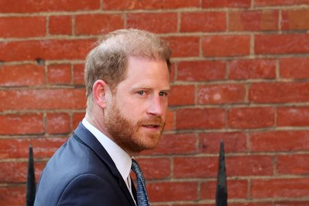 tagreuters.com2025binary_LYNXNPEL370C5-VIEWIMAGE