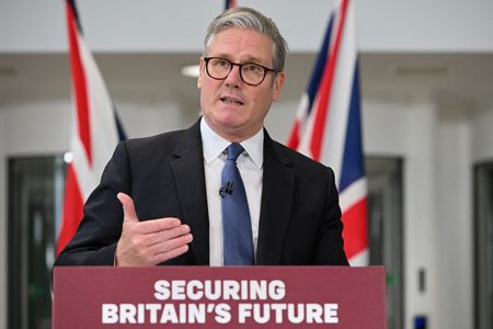 tagreuters.com2025binary_LYNXNPEL4S0KT-VIEWIMAGE