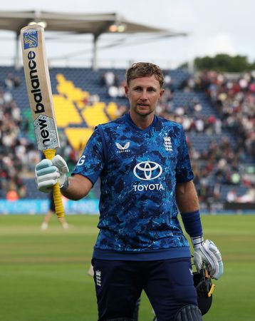 tagreuters.com2025binary_LYNXNPEL500N9-VIEWIMAGE