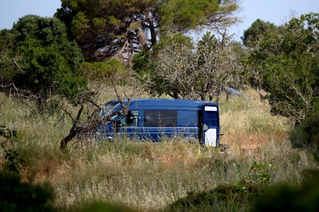 tagreuters.com2025binary_LYNXNPEL54111-VIEWIMAGE