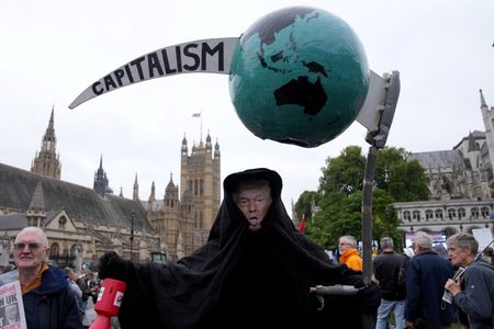 tagreuters.com2025binary_LYNXNPEL8G0RQ-VIEWIMAGE