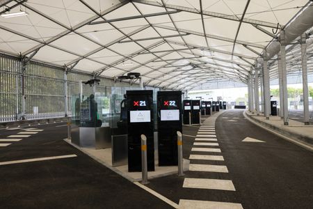 tagreuters.com2025binary_LYNXNPEL8M0RA-VIEWIMAGE