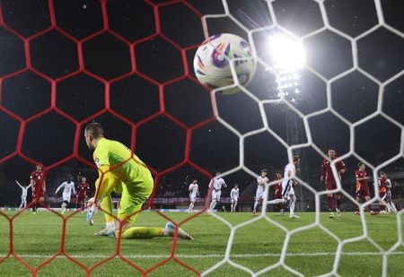 tagreuters.com2025binary_LYNXNPEL9D14O-VIEWIMAGE