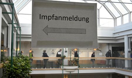 tagreuters.com2021binary_LYNXMPEHBC04L-VIEWIMAGE