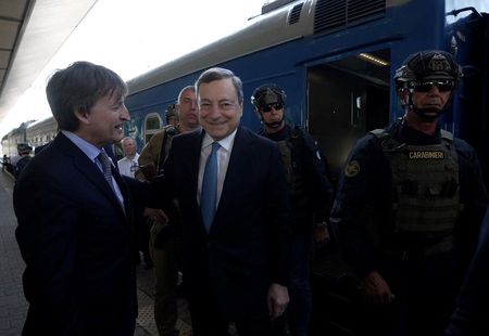 tagreuters.com2022binary_LYNXMPEI5F0AT-VIEWIMAGE