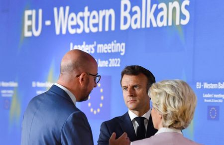 tagreuters.com2022binary_LYNXMPEI5M0VP-VIEWIMAGE