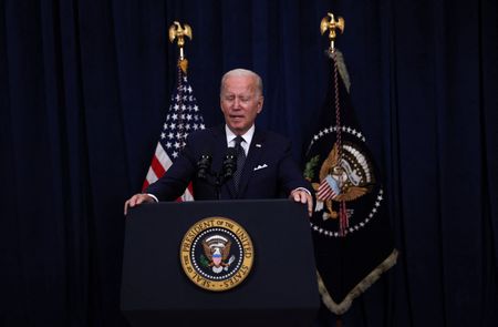 tagreuters.com2022binary_LYNXMPEI6F01C-VIEWIMAGE