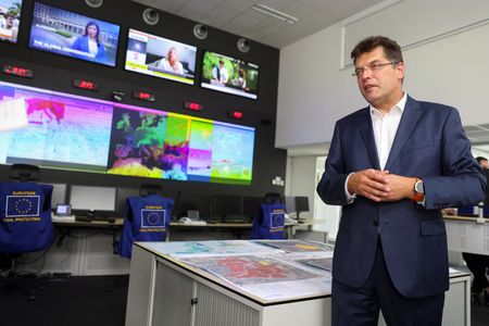 tagreuters.com2022binary_LYNXMPEI6H0TZ-VIEWIMAGE