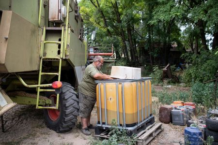 tagreuters.com2022binary_LYNXMPEI6R0IX-VIEWIMAGE