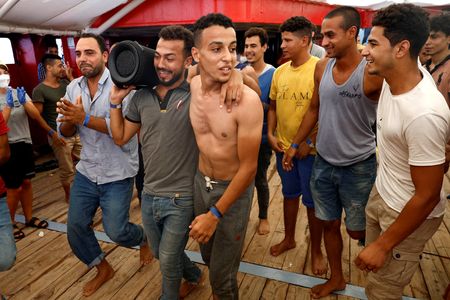 tagreuters.com2022binary_LYNXMPEI7P0PD-VIEWIMAGE