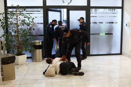 tagreuters.com2022binary_LYNXMPEIAB0A4-VIEWIMAGE