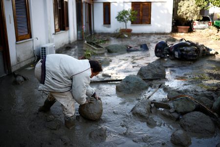 tagreuters.com2022binary_LYNXMPEIAR0AH-VIEWIMAGE