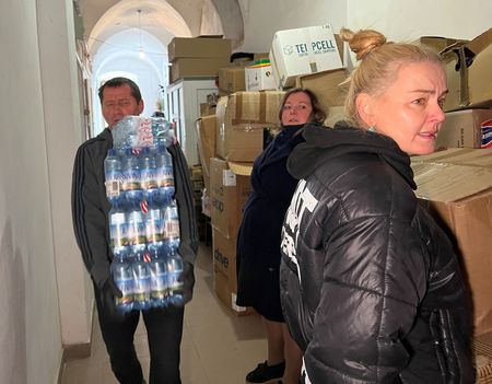 tagreuters.com2022binary_LYNXNPEI330YN-VIEWIMAGE