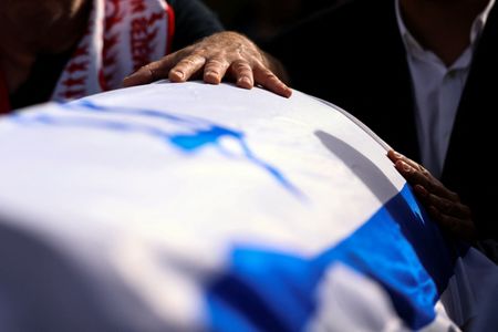 tagreuters.com2022binary_LYNXNPEI3908F-VIEWIMAGE