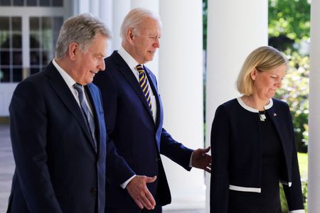 tagreuters.com2022binary_LYNXNPEI4I0Q2-VIEWIMAGE