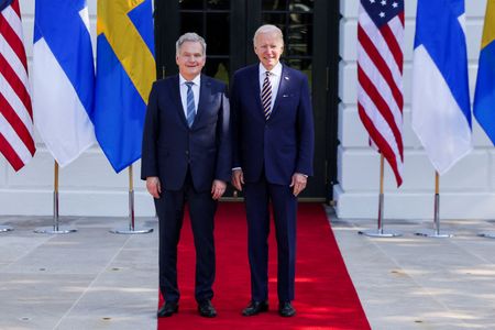 tagreuters.com2022binary_LYNXNPEI4I0Q3-VIEWIMAGE