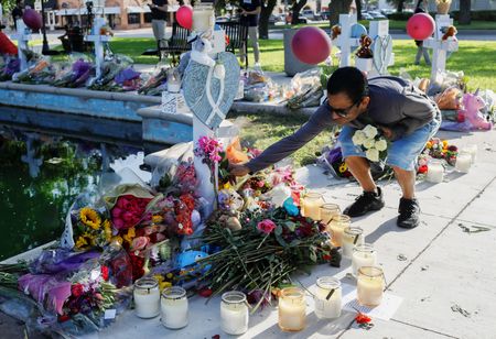 tagreuters.com2022binary_LYNXNPEI4Q0L5-VIEWIMAGE