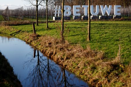 tagreuters.com2023binary_LYNXMPEJ050AZ-VIEWIMAGE