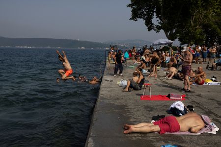 tagreuters.com2023binary_LYNXMPEJ6F03I-VIEWIMAGE