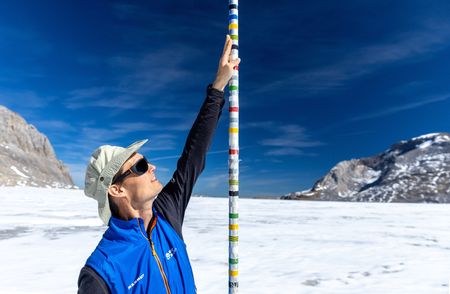 tagreuters.com2023binary_LYNXMPEJ850R2-VIEWIMAGE