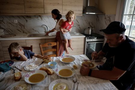 tagreuters.com2023binary_LYNXMPEJAK06G-VIEWIMAGE